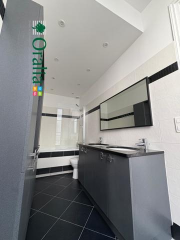 Appartement · Location Paris (75007) 6 pièces · 180m²