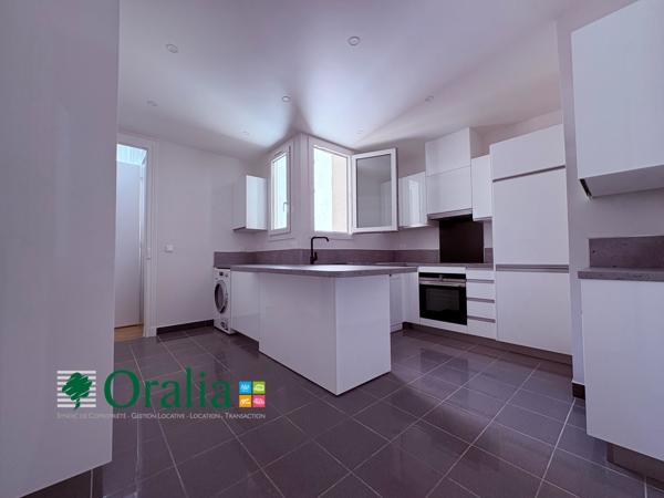 Appartement · Location Paris (75007) 6 pièces · 180m²