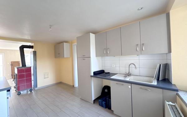 Maison à vendre    5 pièces •  Russ