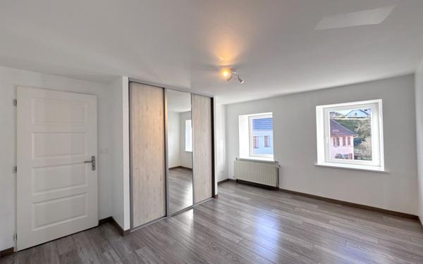 Maison à vendre    5 pièces •  Russ