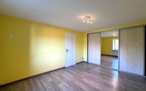 Maison à vendre    5 pièces •  Russ