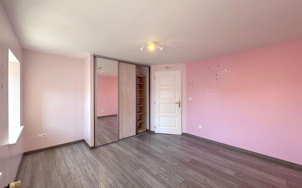 Maison à vendre    5 pièces •  Russ