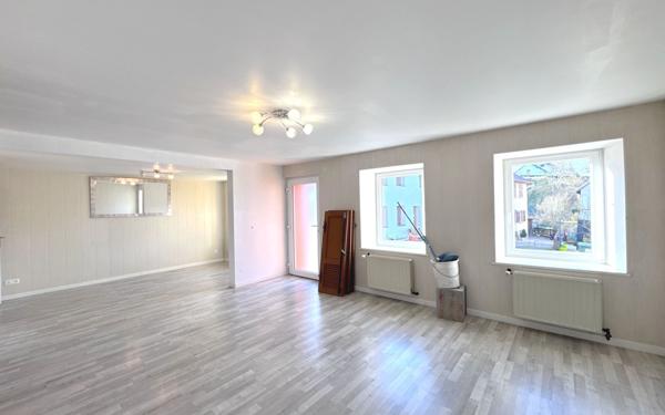 Maison à vendre    5 pièces •  Russ