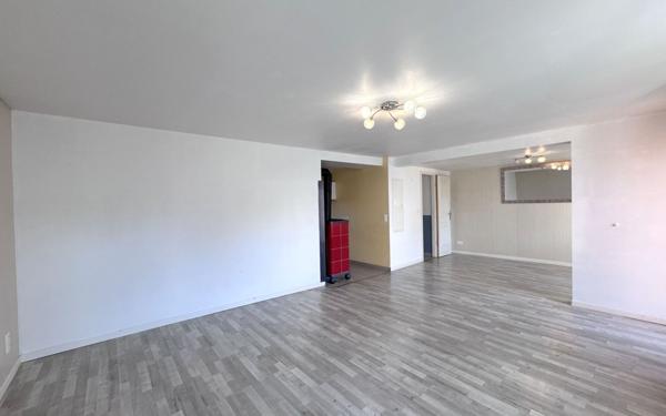 Maison à vendre    5 pièces •  Russ