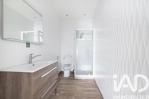 Murs commerciaux  à vendre 700 m² Évellys