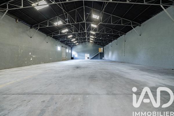Murs commerciaux  à vendre 700 m² Évellys