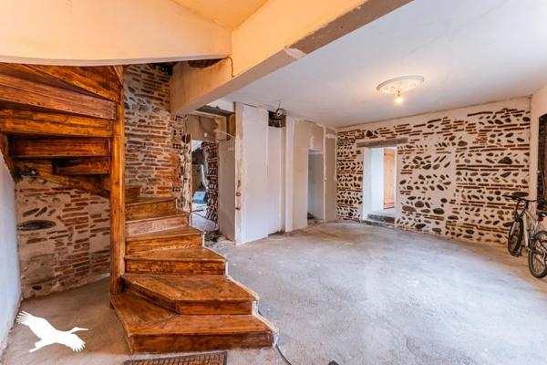 Maison 244 900 € Carbonne 6 p 157 m² DPE E