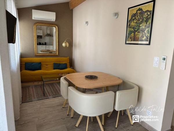 Elégante bâtisse avec 2 appartements de plain pied, jardin paysagé et piscine chauffée