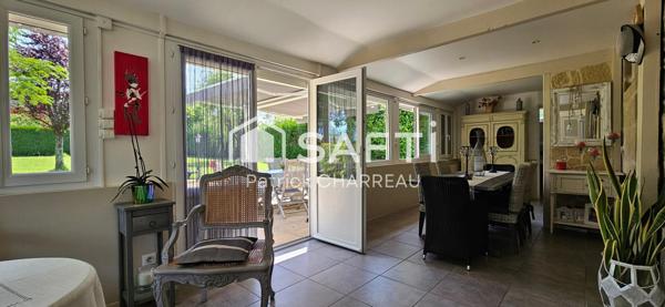 Maison en pierre rénovée, Dépendances, Parc arboré