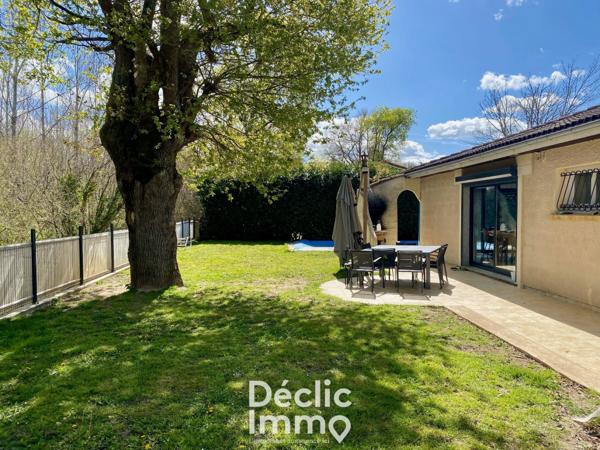 Vente maison contemporaine Sadirac, 105m² 6 pièces 354 000€ avec piscine