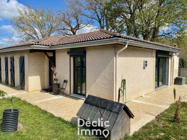 Vente maison contemporaine Sadirac, 105m² 6 pièces 354 000€ avec piscine