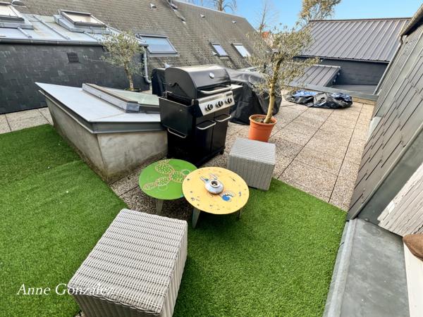 ORLEANS quartier Madeleine, dans petite copropriété à vendre bel appartement T3 avec terrasse de 36 m2