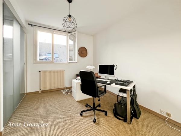 ORLEANS quartier Madeleine, dans petite copropriété à vendre bel appartement T3 avec terrasse de 36 m2