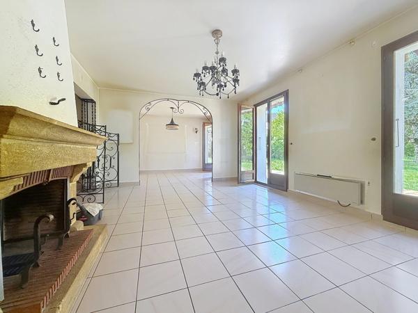 Maison à vendre 6 pièces SAINT GENIS POUILLY (01)