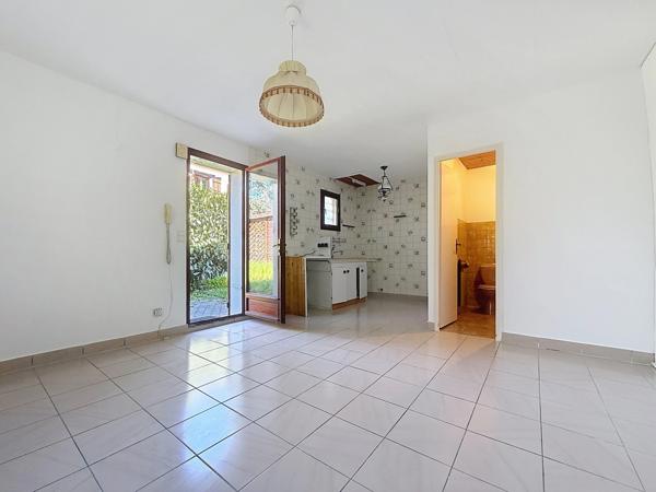 Maison à vendre 6 pièces SAINT GENIS POUILLY (01)