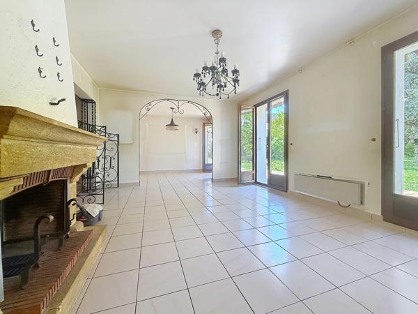 Maison à vendre 6 pièces SAINT GENIS POUILLY (01)