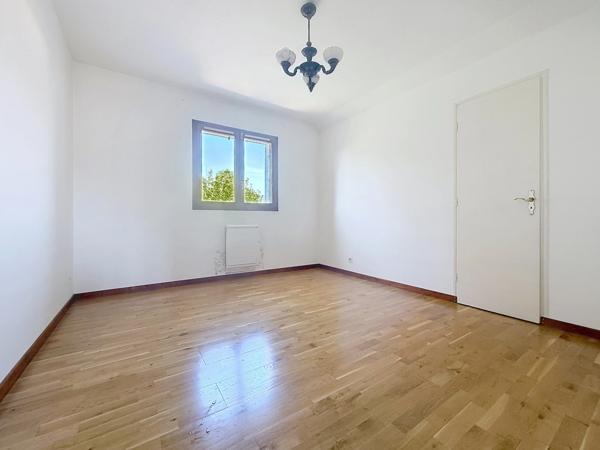 Maison à vendre 6 pièces SAINT GENIS POUILLY (01)