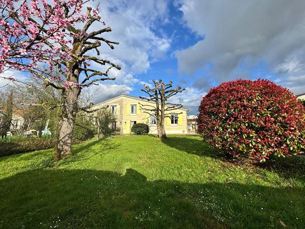 3150 CENON - Maison en pierre de 4 pièces (74m²) avec jardin et garage à vendre !Maison Cenon 4 pièce(s) 77 m2