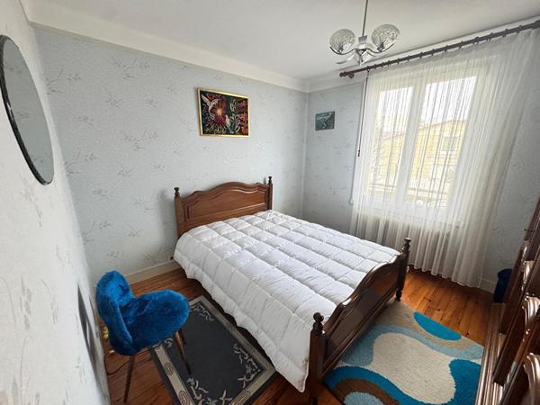 3150 CENON - Maison en pierre de 4 pièces (74m²) avec jardin et garage à vendre !Maison Cenon 4 pièce(s) 77 m2