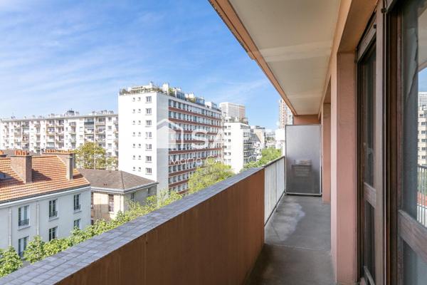 2 PIECES LUMINEUX AVEC BALCON EN ETAGE ELEVE
