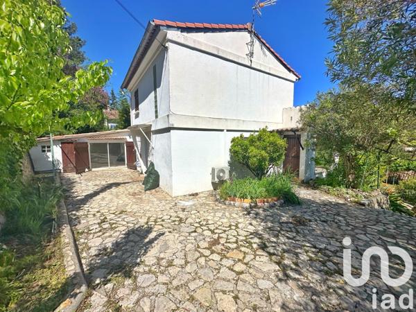 Maison 5 pièces de 130 m² à Solliès-Toucas (83210)