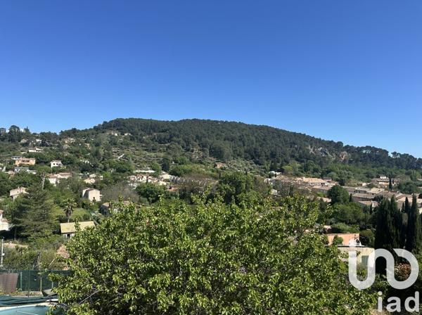 Maison 5 pièces de 130 m² à Solliès-Toucas (83210)