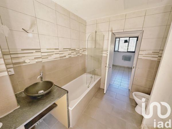 Maison 5 pièces de 130 m² à Solliès-Toucas (83210)