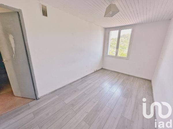 Maison 5 pièces de 130 m² à Solliès-Toucas (83210)