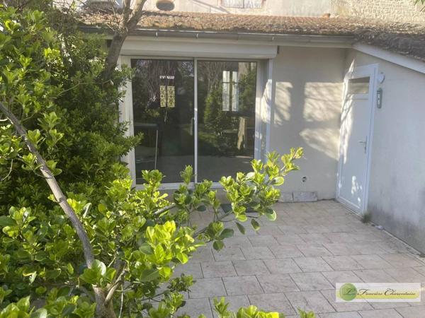 Vente immobilière : Maison de ville à Aigre  4 pièces 92 m² 59 000 €- FONCIERE CHARENTAISE AIGRE.