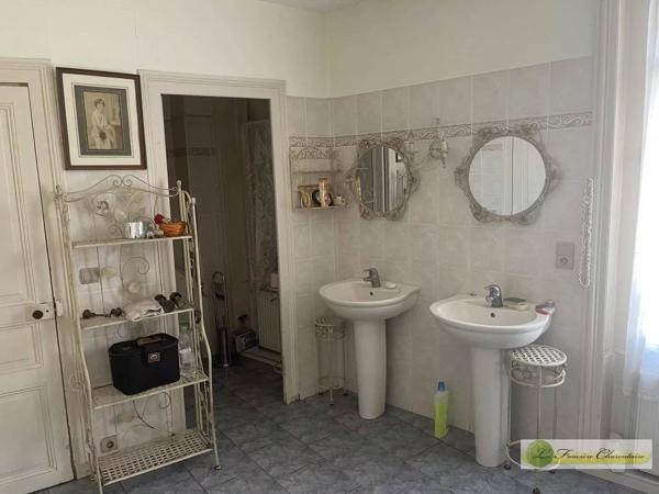 Vente immobilière : Maison de ville à Aigre  4 pièces 92 m² 59 000 €- FONCIERE CHARENTAISE AIGRE.