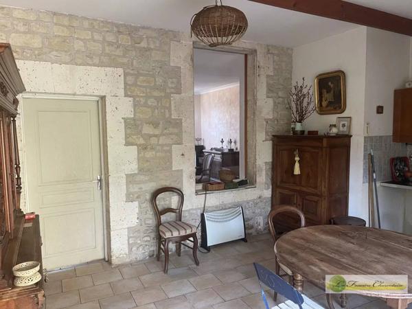 Vente immobilière : Maison de ville à Aigre  4 pièces 92 m² 59 000 €- FONCIERE CHARENTAISE AIGRE.