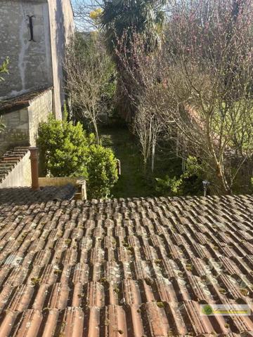 Vente immobilière : Maison de ville à Aigre  4 pièces 92 m² 59 000 €- FONCIERE CHARENTAISE AIGRE.