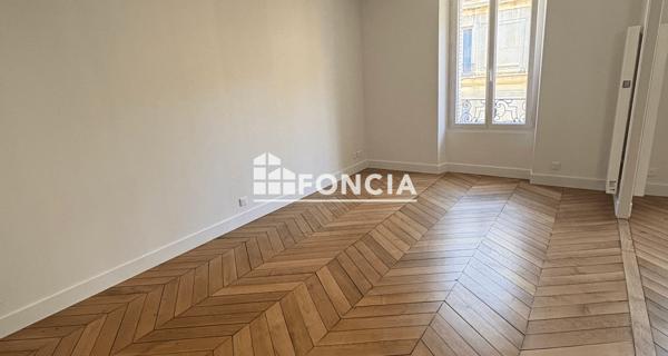 Location Appartement 3 pièces 70.39 m² - Paris 75016