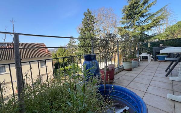 Appartement à vendre    4 pièces • 98 m2 Fontaines-sur-Saône