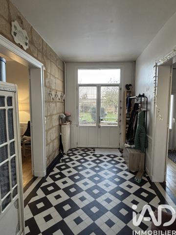 Maison à vendre 12 pièces 317 m² Doué-en-Anjou