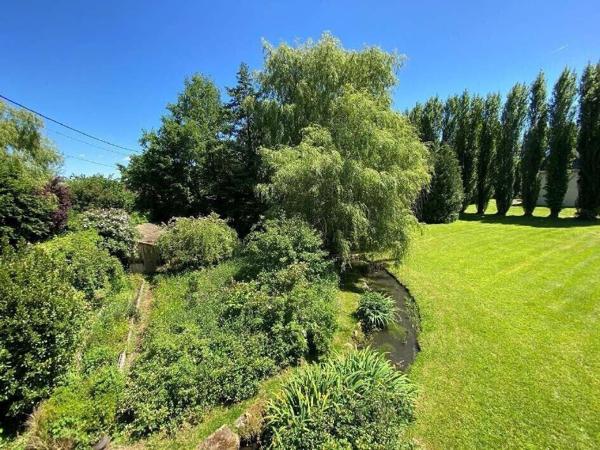 Ancien Prieuré rénové dans une commune à proximité de Breteuil