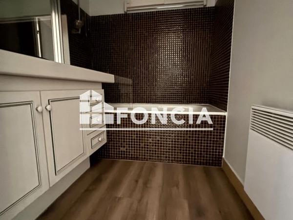 À vendre Appartement 4 pièces 80.79 m² - Fontainebleau 77300