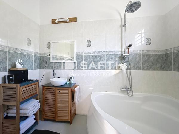 Maison T4 avec garage + Locatif + Entreprise de location de Vans et de Bateaux clé en main