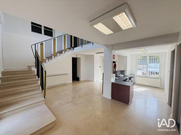 Maison à vendre 9 pièces 221 m² Carpentras