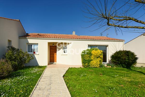 Charmante maison 5 pièces à vendre à Sainte Soulle - Lumineuse et spacieuse !