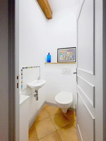 Vente                                                      Appartement
                        
                     5 pièces                      129 m2                     à Cateri