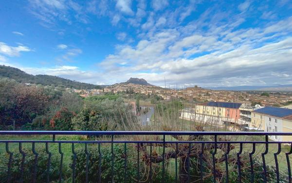 Maison à vendre    8 pièces •  Roquebrune-sur-Argens