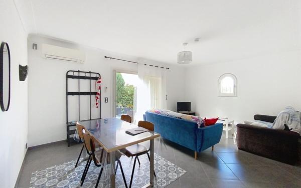 Maison à vendre    8 pièces •  Roquebrune-sur-Argens