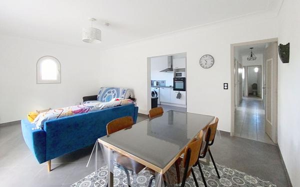 Maison à vendre    8 pièces •  Roquebrune-sur-Argens
