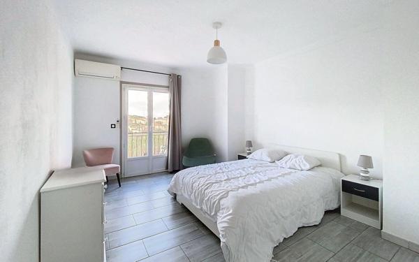 Maison à vendre    8 pièces •  Roquebrune-sur-Argens