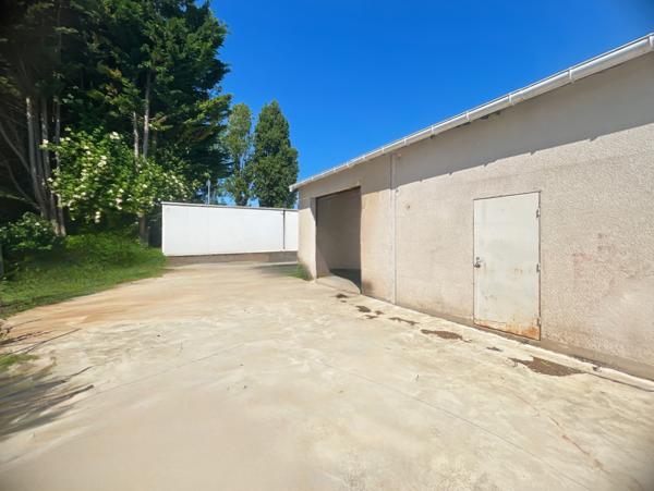 Notre-Dame-d'Oé (37390) Local commercial 255 m² rénové à louer – Notre-Dame-d’Oé (limite Tours Nord)