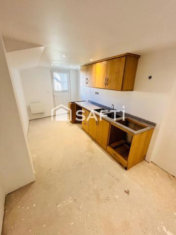 maison de bourg de 79 m² rénovée avec petit extérieur