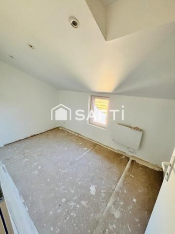 maison de bourg de 79 m² rénovée avec petit extérieur