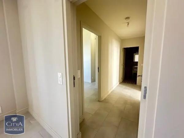 Appartement à louer 3 pièces 69.3m²