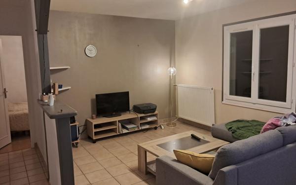 Maison à louer    3 pièces •  Vineuil